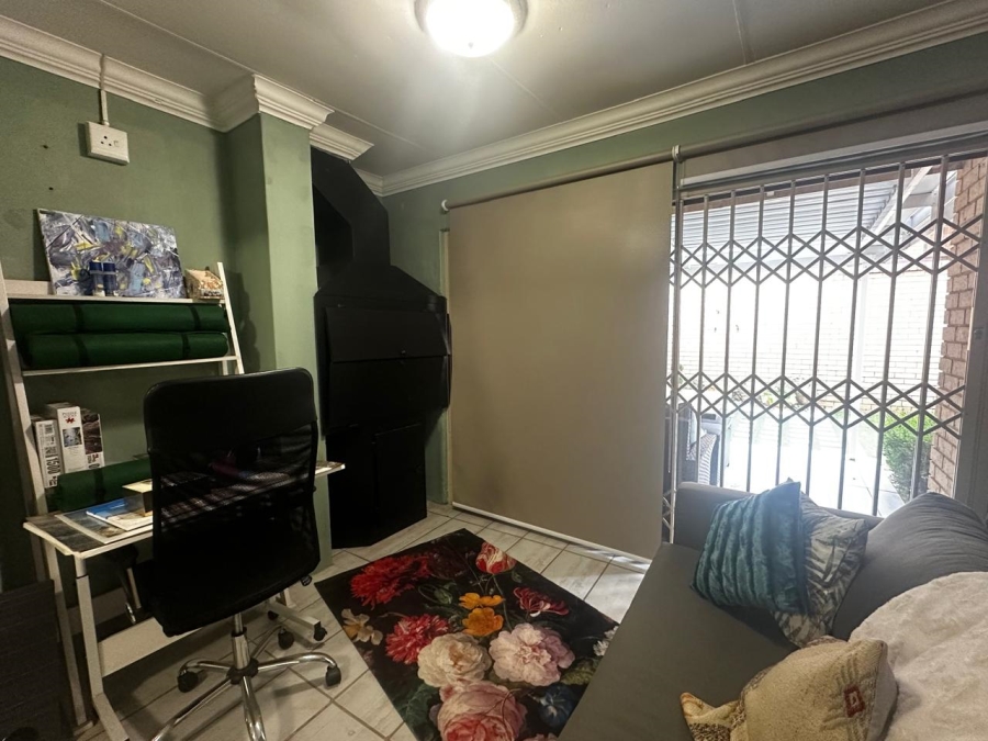 3 Bedroom Property for Sale in Heuwelsig Free State
